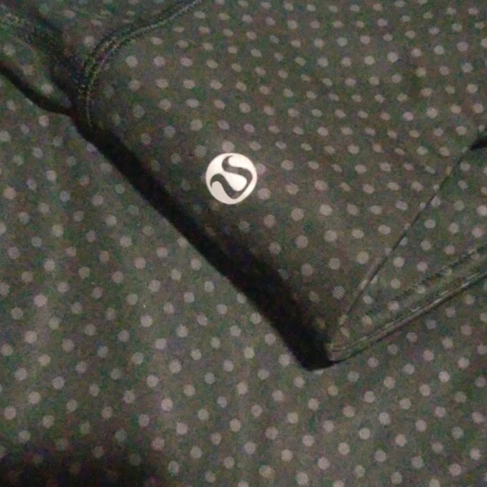 Black and gray polka dot lululemon leggings